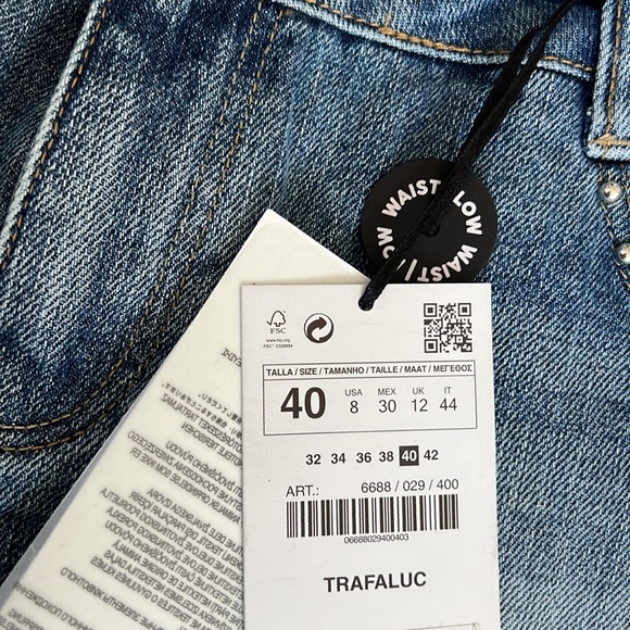 New with tags embellished jean shorts - Picture 8 of 9